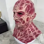 Freddy Krueger Masque Horreur Full-Face Rouge – Latex avec Cicatrices & Tatouages Réalistes